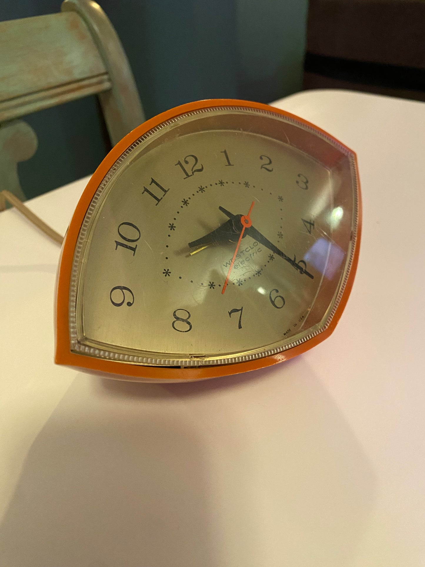 Vintage Westclox Cat-eye Shaped Clock