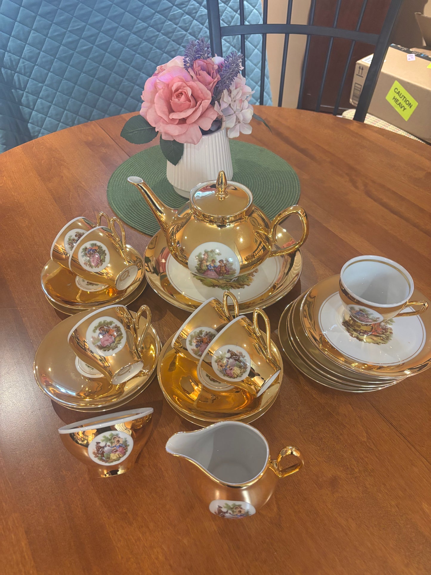 Exquisite Vintage Bondware Tea Set